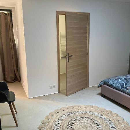 Chambre Avec Petit-Dejeuner En Provence Luberon La Tour-d'Aigues Bagian luar foto