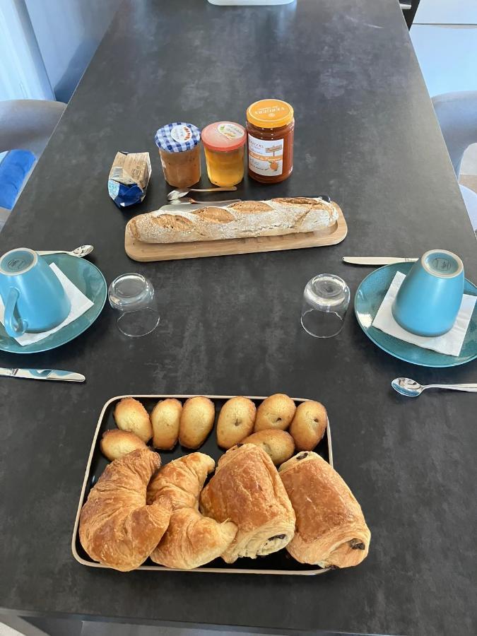 Chambre Avec Petit-Dejeuner En Provence Luberon La Tour-d'Aigues Bagian luar foto